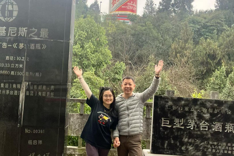 Guangzhou: Dine at Local Home with English Speaking Hosts