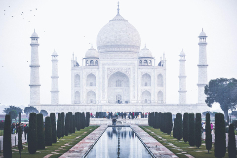 Agra: Sla de lijn over Taj Mahal &amp; Agra Fort TourTour zonder entreegelden Taj Mahal &amp; Agra Fort