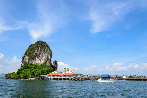 Phuket: Ilha de James Bond em um passeio particular de cauda longa com canoagemPhuket: James Bond Island por cauda longa privada com canoagem