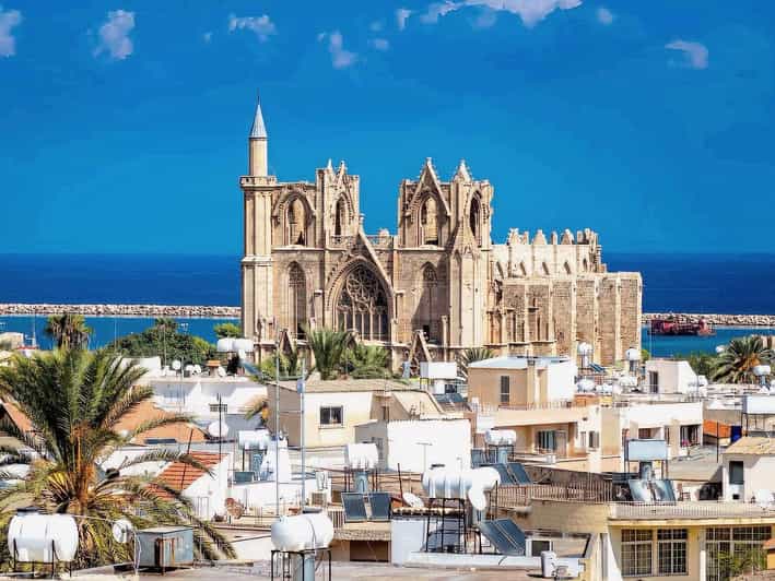 Paphos: tour di un'intera giornata a Famagosta, Salamina e Varosha