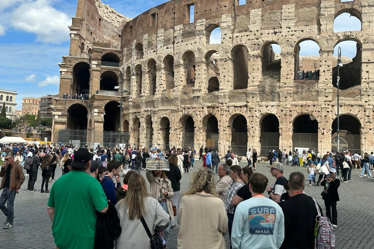 Rom: Colosseum Colosseum, Forum Romanum och Palatinkullen IngångRom - biljetter Biljett till Colosseum, Forum Romanum och Palatinkullen