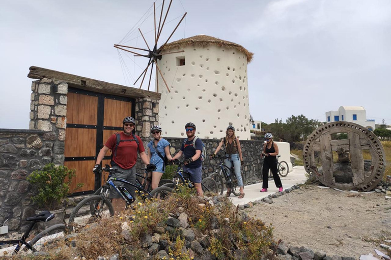 Santorini: Around the Island by Electric Bike Santorini: Around the Island by e-scooter