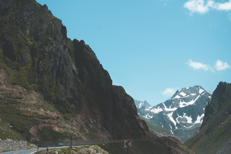 Jungfraujoch & Interlaken | VIP Sprinter Small Group