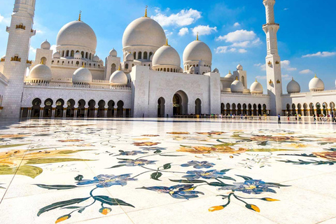 Private Abu Dhabi City Tour from Dubai & Sheikh Zayed Mosque This tour option includes a German-speaking tour guide