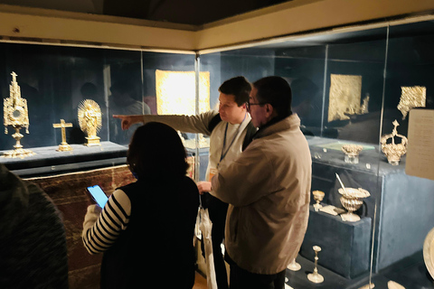 Porto Cathedral Guided Tour with Entrance Tickets