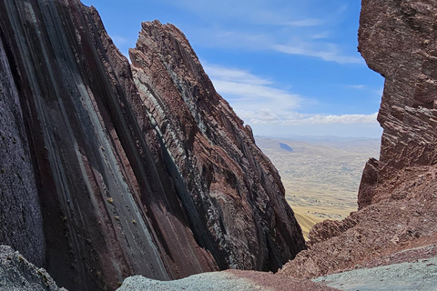 Cusco: Pallaypuncho Ruins and Hiking Day Trip with Lunch