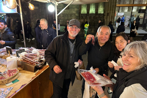 Barcelona: Street Food & Sightseeing Tour with Local Market