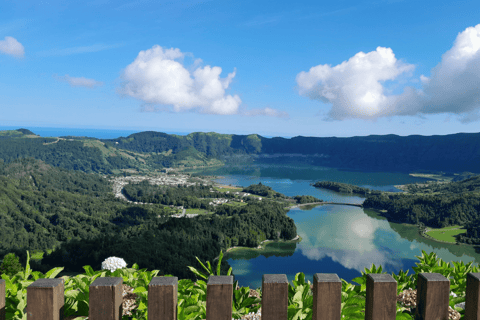 Ponta Delgada: Sete Cidades Volcano – Blue &amp; Green LakeShore Excursion: Sete Cidades – The Blue &amp; Green Lake Marvel