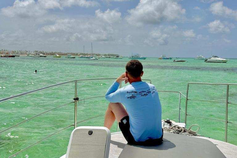 Private Yacht Tour with Snorkeling, lagoon and wild beach Your for 1-4 persons