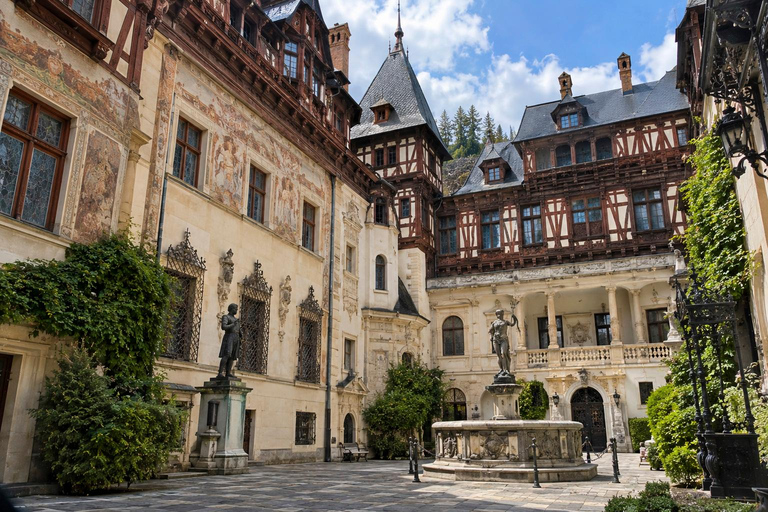 Bucharest: Dracula's Castle, Peleș Castle, Wednesday and Brașov VIP Tour: Dracula's Castle, Peleș Castle, Wednesday and Brașov