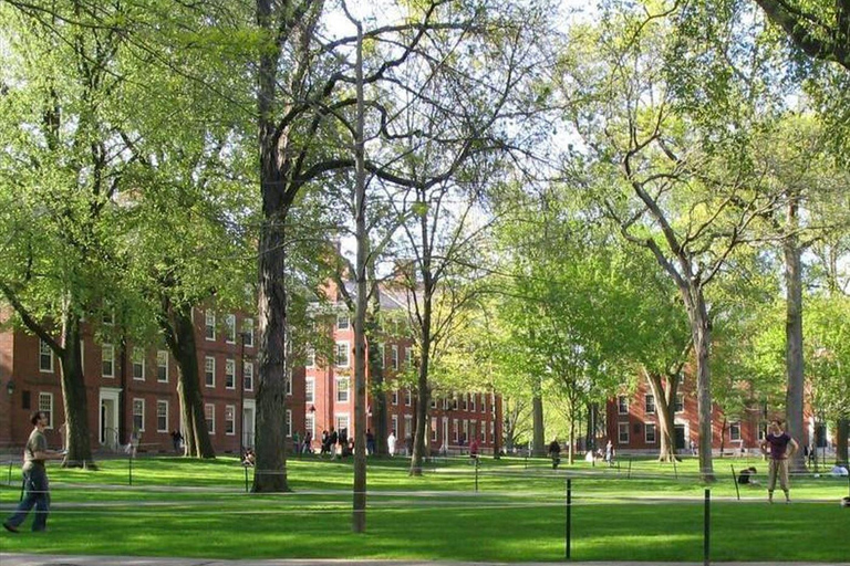 Cambridge, Massachusetts: MIT and Harvard Walking Tour