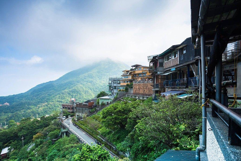 Jiufen and Pingxi Day Tour
