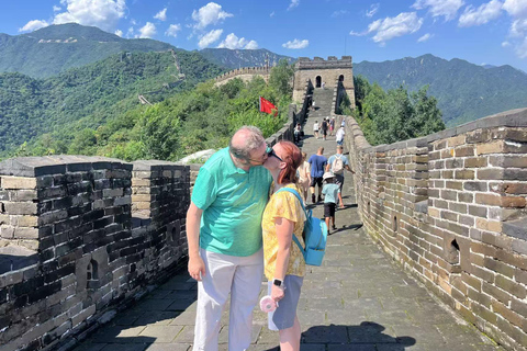 All-Inclusive Tour: Tiananmen SQ, Forbidden City, Great Wall VIP Private All-inclusive Option