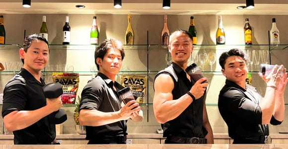 Kyoto: Muscle Bar Entry Ticket and Night Show with Macho Men in Gion