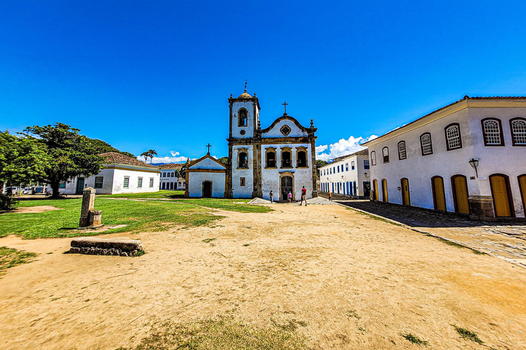 Tour storico della città di Paraty a piediTour privato - Guida bilingue