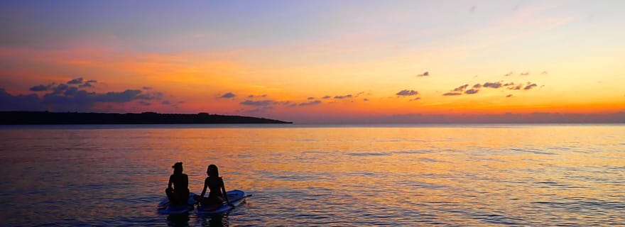 Miyakojima : Excursion en Stand-Up Paddle ou en Canoë au Lever du Soleil