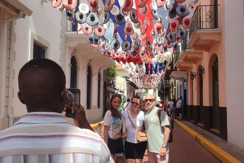 City Tour In privates cars Around the city and Panama Canal