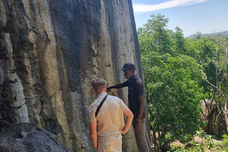 Kit-Mikayi Historical Stone Hiking Tour