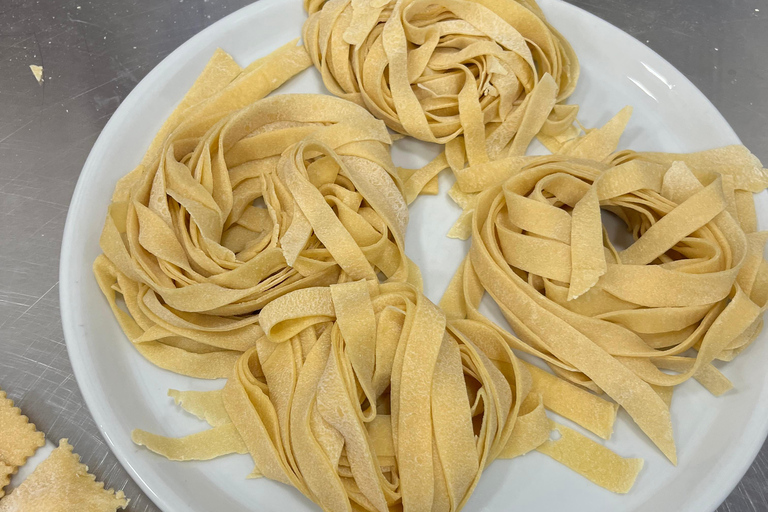 Naples: Hands-On Italian Cooking Class of Pasta