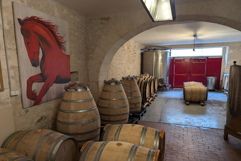 Blaye: the secrets of Blaye, wine, art, history and old cars