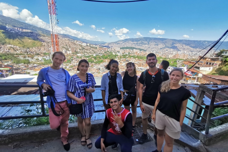 Comuna 13 (Medellín): Historia, transformación y realidad