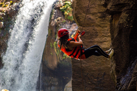 Malacatiupán Extreme: Rappelling in Hot Springs