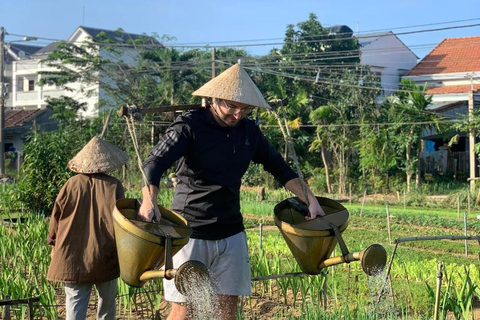 Passeio turístico de bicicleta pela zona rural de Hoi An em particular ou em grupoPasseio de bicicleta em grupo com saída de Hoi An