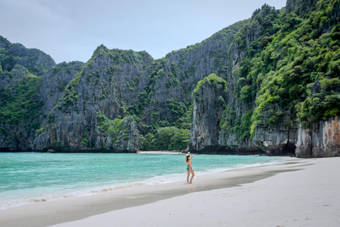 Phi Phi: passeio de barco pelas 7 ilhas com pôr do sol e plâncton