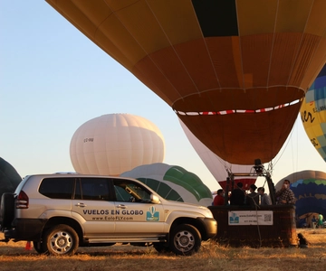 From Madrid: Hot Air Balloon over Segovia with Transfer