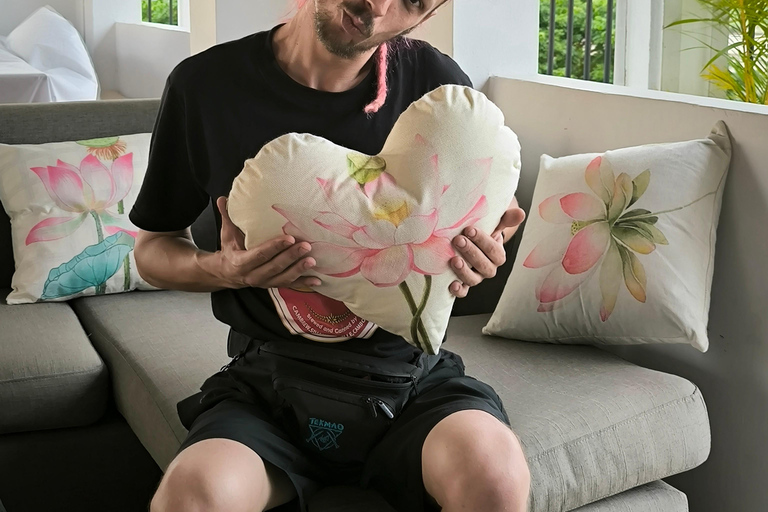 Siem Reap Lotus Silk Farm Tour with Pick Up downtown Siem Reap : Ferme de Soie de Lotus - Visite Guidée Francaise