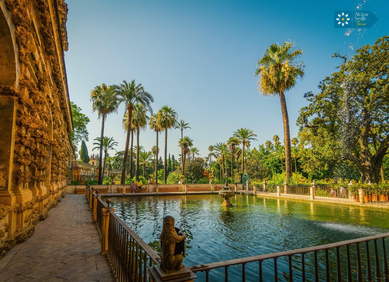 Sevilla: Spring køen over til Alcázar, katedralen og Giralda