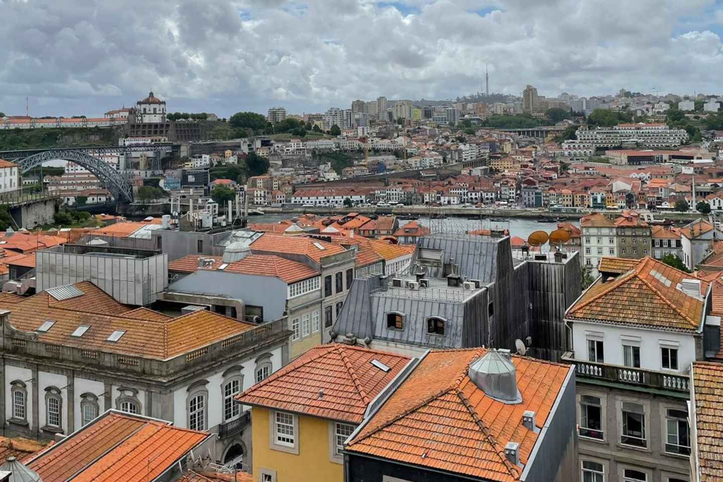 Porto: Secrets of the City Walking Tour with a Local Guide