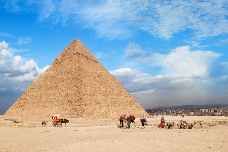 Sharm El Sheikh: Giza Plateau and Egyptian Museum Day Trip