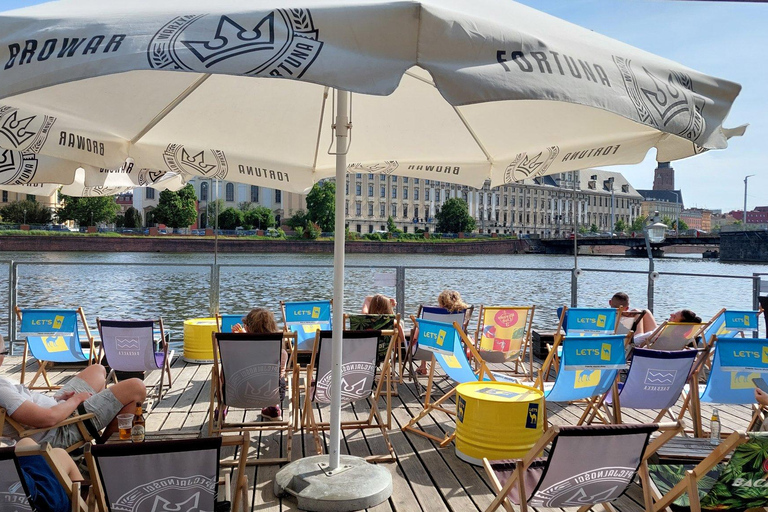Wroclaw: Sunset Catamaran Cruise with Drink and Music