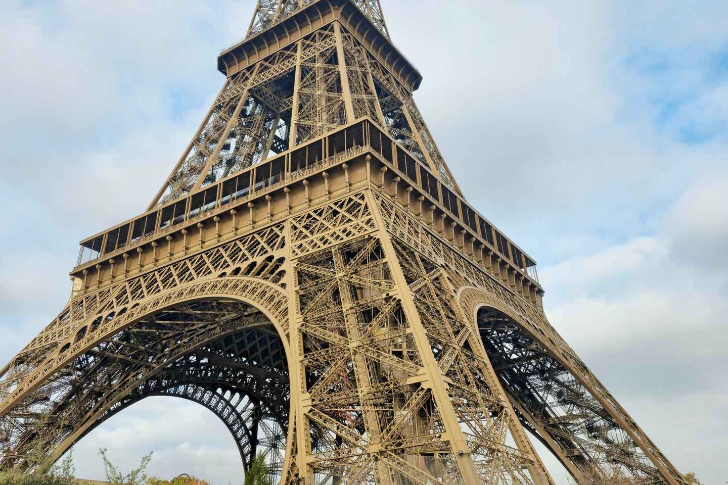 Eiffel Tower with Summit and 2nd Floor Access Guided Tour