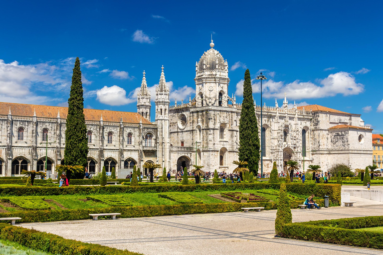 Lisbona: tour storico della città vecchia in Tuk Tuk.Giro guidato in tuk tuk di un'ora