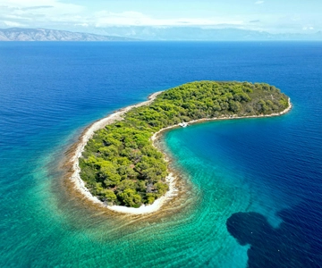 From Makarska: Hidden Gems of Hvar Island's North Shore