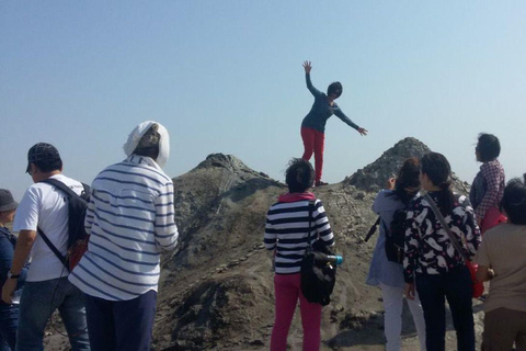 Gobustán, Volcanes de barro, Templo de fuego, Excursión a la Montaña de Fuego