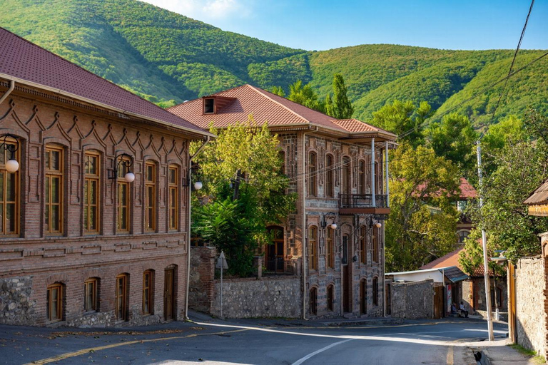 Depuis Bakou : Le voyage de la capitale culturelle méconnue du Caucase Sheki