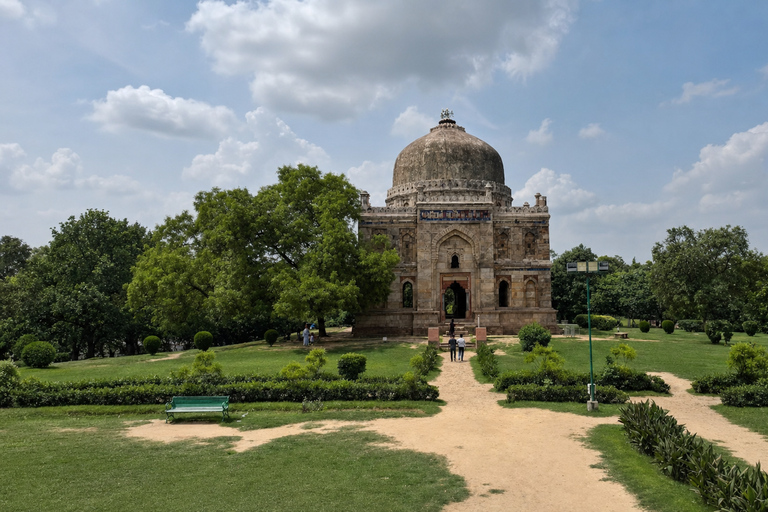 Delhi: A Day Between Gates, Gardens, and Tombs