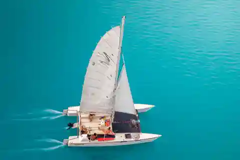 Bacalar: Shared Sunset Sailboat Tour