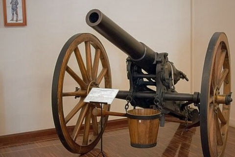 Nairobi: Baden-Powell & Nyeri Museum Day Trip with Guide 2 pax / Private Couples