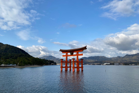 Tour privado de Hiroshima y Miyajima con guía titulado