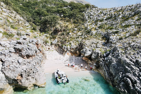 Durrës: Sazan Island, Blue Cave and Grama Bay Speedboat Tour