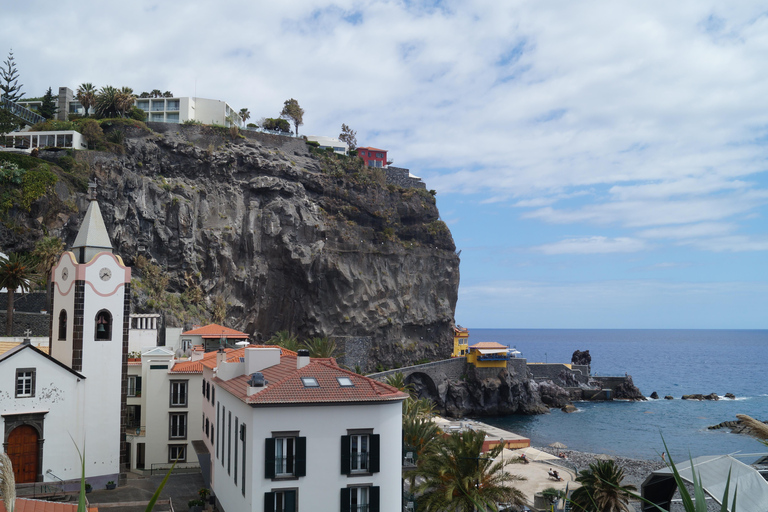 From Funchal: Levada Nova Hiking Tour with stopover at beach Nova friday