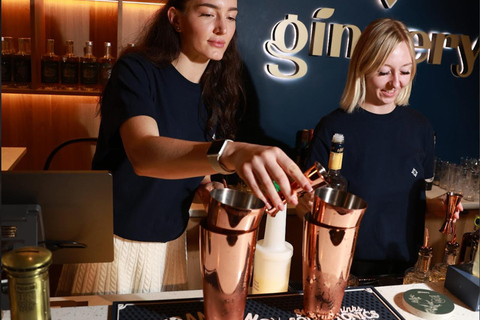 Cocktail Masterclass: Craft 3 Gin Drinks at Warsaw's Gin Bar