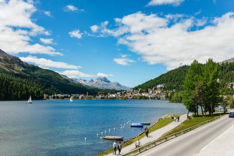 Tirano - St. Moritz: bilet jednodniowy Bernina Red Train w obie stronyCzerwony pociąg Bernina: jednodniowy bilet w dwie strony w 1. klasie