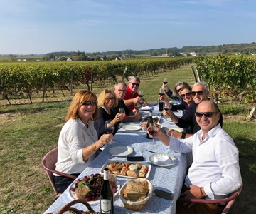 Full Day Loire Valley Wine Tour with lunch: Vouvray & Chinon