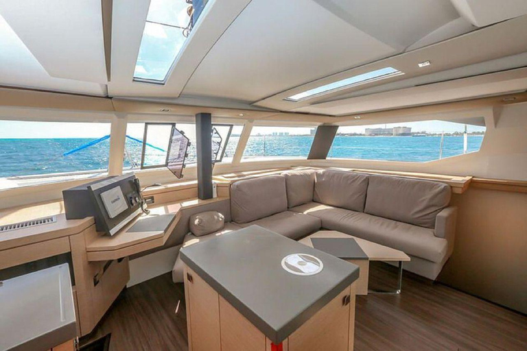 Cancun: Premium Catamaran with Transportation & Dock fee