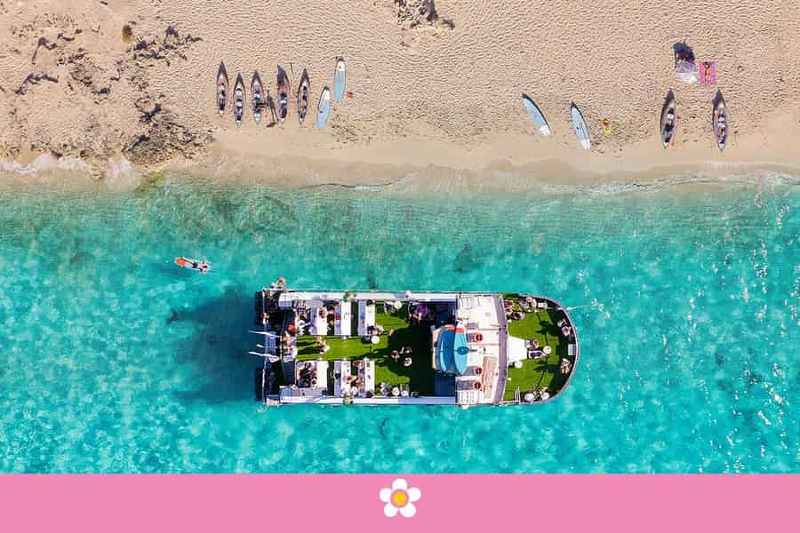 Ibiza: All-Inclusive-Tagestour nach Formentera mit Party bei Sonnenuntergang. Foto: GetYourGuide